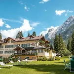 Rosella Park & Wellness Hotel Canazei