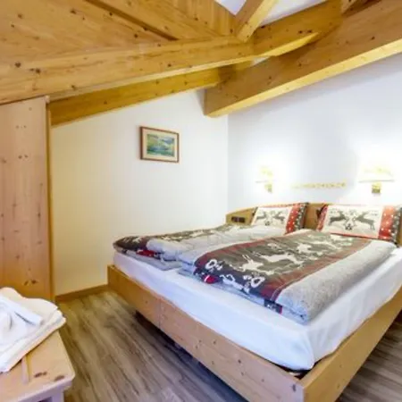 Rosella Park & Wellness 3*