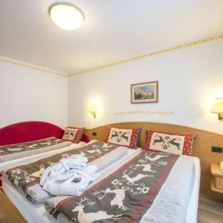 Hotel Rosella Park & Wellness 3*