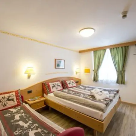 Rosella Park & Wellness 3* Canazei