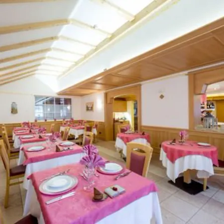 Rosella Park & Wellness Canazei