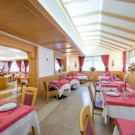 Hotel Rosella Park & Wellness Canazei