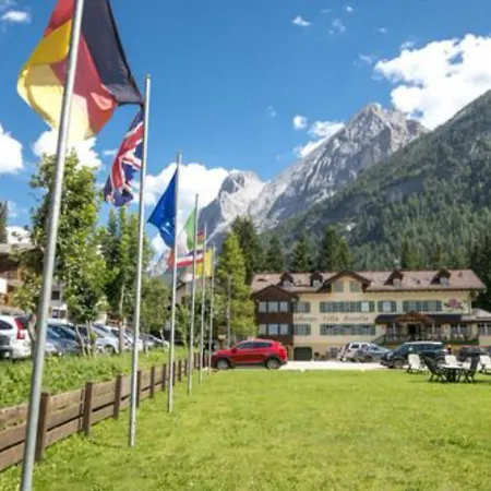 Hotel Rosella Park & Wellness 3*