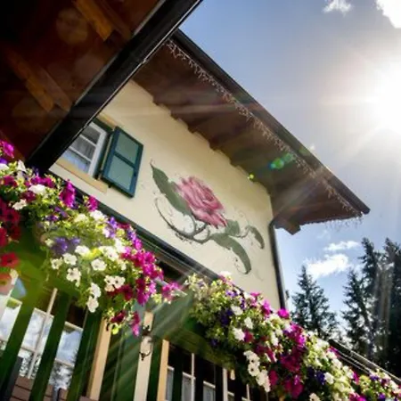 Rosella Park & Wellness Hotel 3*