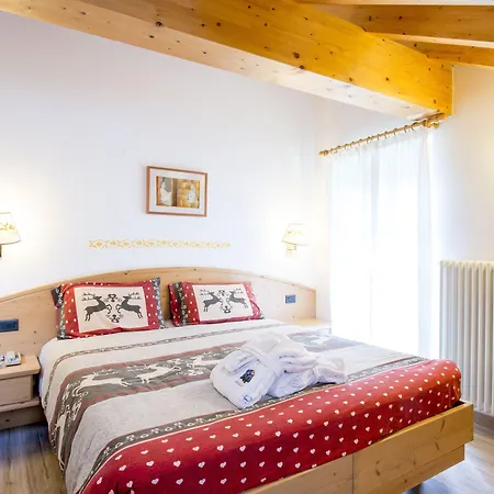 Rosella Park & Wellness 3* Canazei