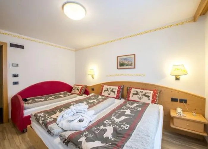 Hotel Rosella Park & Wellness 3*