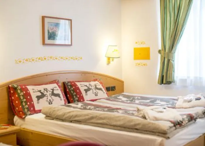 Rosella Park & Wellness Hotel Canazei