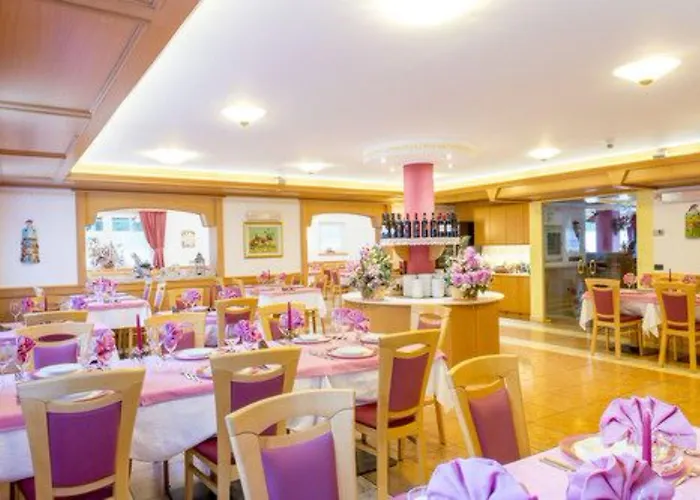 Rosella Park & Wellness 3* Canazei