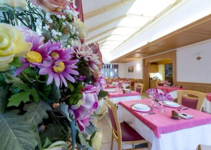 Hotel Rosella Park & Wellness 3*