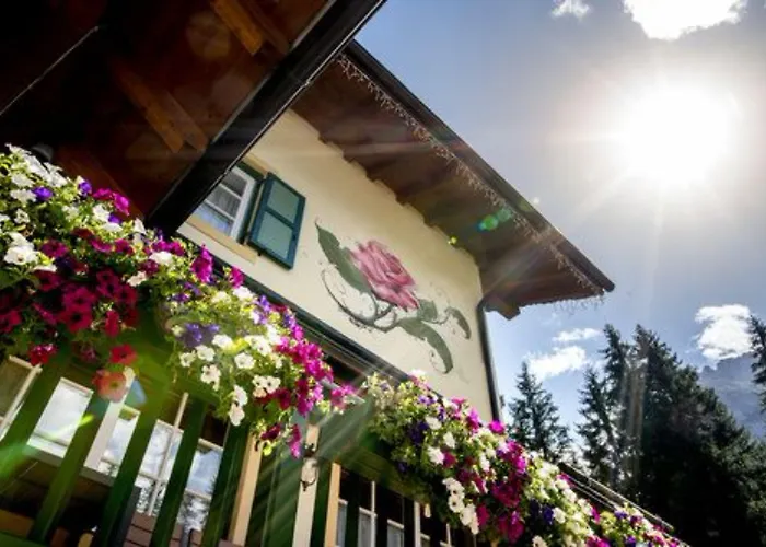 Rosella Park & Wellness Hotel 3*