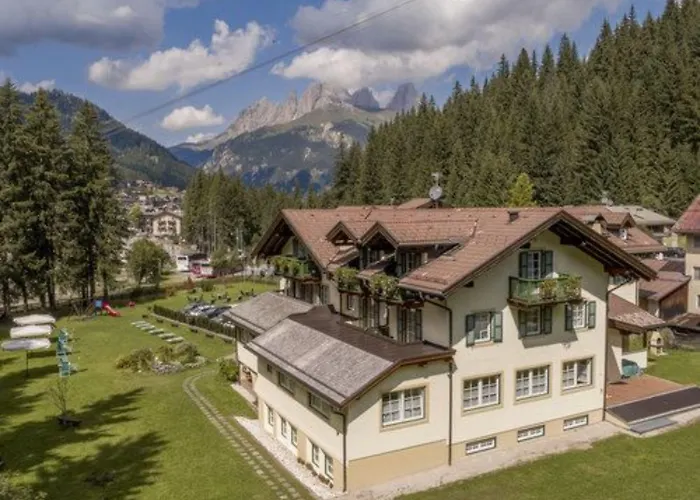 Rosella Park & Wellness 3*